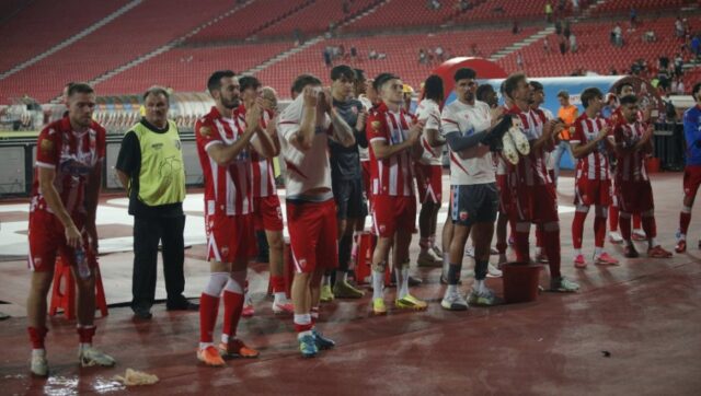 MARAKANA JE ZANEMELA Zbog Hrvata navijaci Crvene zvezde cupaju kosu.jpg