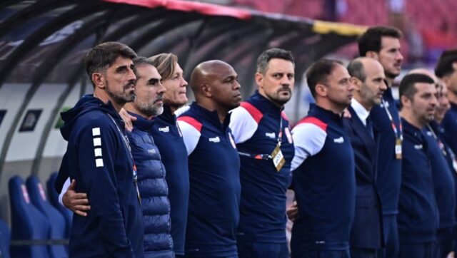 Ova-poruka-velikim-slovima-stoji-u-svlacionici-Srbije-pred-utakmicu.jpg Ova poruka velikim slovima stoji u svlacionici Srbije pred utakmicu.jpg