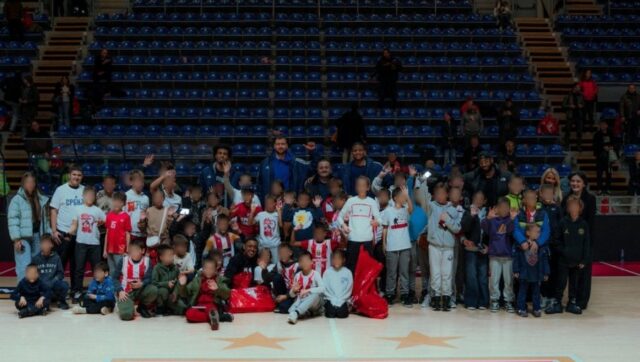 OSMESI-NA-TRIBINAMA-Fondacija-Meridian-i-KK-Crvena-zvezda-obradovali.jpg OSMESI NA TRIBINAMA Fondacija Meridian i KK Crvena zvezda obradovali.jpg