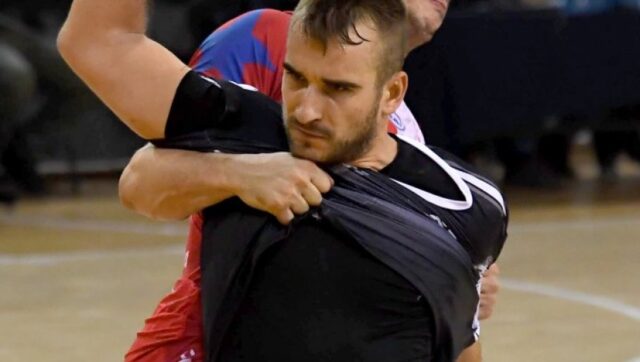 MICIC VERAN CRNO BELIMA Iskusni rukometas i u sledecoj sezone igrace.jpg