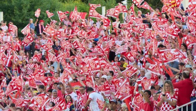 LA-LIGA-ISPISALA-ISTORIJU-Milioni-navijaca-sa-tribina-pratilo-meceve.jpg LA LIGA ISPISALA ISTORIJU Milioni navijaca sa tribina pratilo meceve.jpg