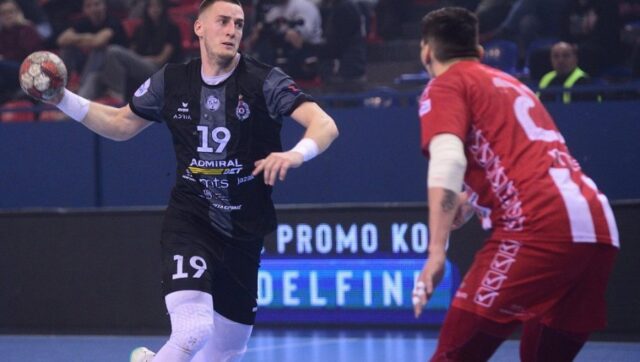 RASTANAK ZA PAMcENJE Sjajni rukometas Nikola Zecevic se od Partizana.jpg