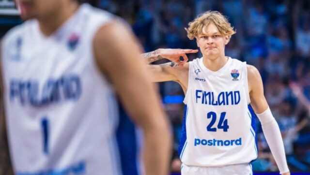 MIKA-MURINEN-JE-LUD-Finski-reprezentativac-sokirao-navijace-Partizana.jpg Mika murinen je lud finski reprezentativac sokirao navijace partizana.jpg
