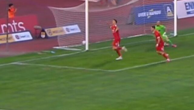TRECA-UZASTOPNA-POBEDA-RADNICKOG-Simovic-dao-gol-iz-svlacionice-Fedja.jpg TRECA UZASTOPNA POBEDA RADNICKOG Simovic dao gol iz svlacionice Fedja.jpg