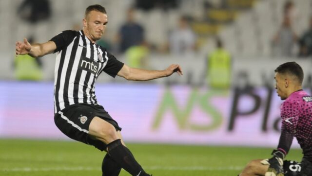 Bivsi igrac crno belih napada partizan djordje ivanovic pojacao aek iz.jpg