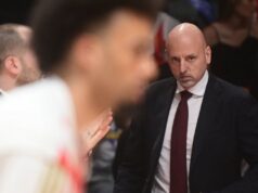 Vlade Đurović posle bruke Zvezde prozvao dvojicu igrača: „Sa njim se svi slikaju, mnogo šansi je ima Slomljeni Sasa Obradovic zagrmeo pred novinarima nakon poraza Zvezde od.jpg