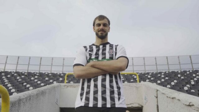 Kakav poklon za rodjendan napadac partizana razgalio navijace u humskoj.jpg