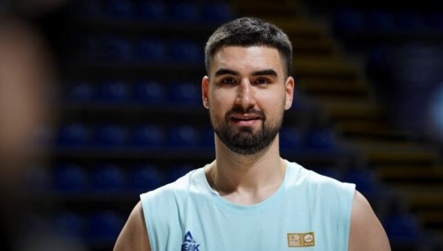 REPREZENTACIJA IZNAD SVEGA Kapiten Srbije Dusan Ristic nakon pobede nad.jpg