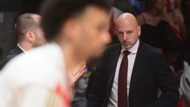 Slomljeni-Sasa-Obradovic-zagrmeo-pred-novinarima-nakon-poraza-Zvezde-od.jpg Slomljeni Sasa Obradovic zagrmeo pred novinarima nakon poraza Zvezde od.jpg
