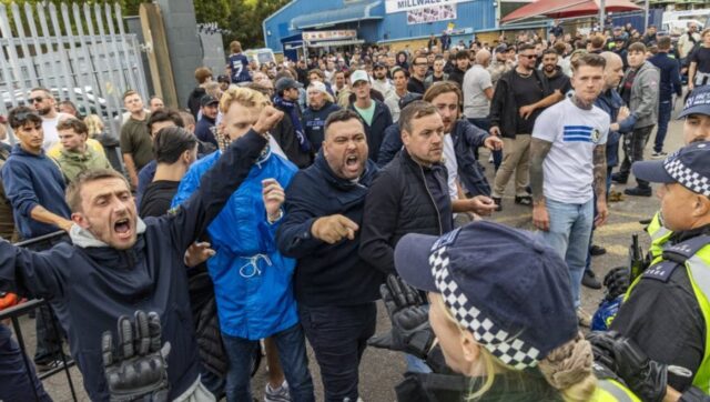 Kukavicluk-navijaca-Vest-Hema-Dogovorili-tucu-pa-sve-prijavili-policiji.jpg Kukavicluk navijaca Vest Hema Dogovorili tucu pa sve prijavili policiji.jpg