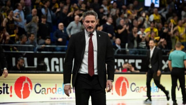 Galatasaraj menja trenera DJanmarko Poceko odlazi nakon poraza od Burse.jpg
