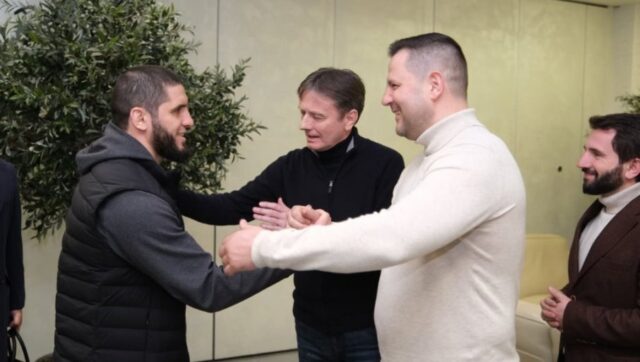BOROVCANIN I GLISIC DOCEKALI MAHACEVA Najdominantniji UFC borac stigao u.jpg