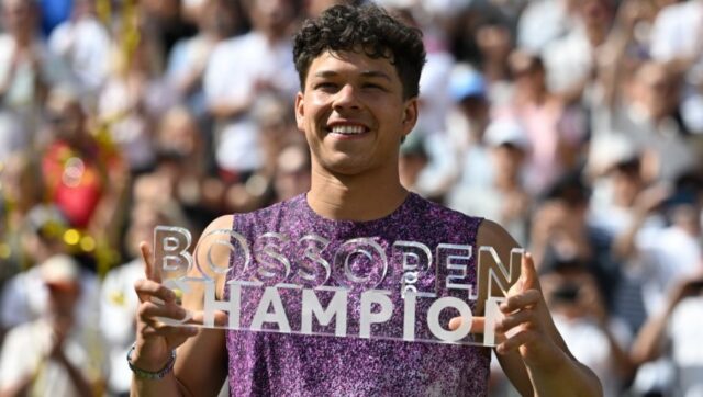 SELTON-NAJBOLJI-U-STUTGARTU-Amerikanac-pobedio-zemljaka-i-podigao-trofej.jpg SELTON NAJBOLJI U STUTGARTU Amerikanac pobedio zemljaka i podigao trofej.jpg