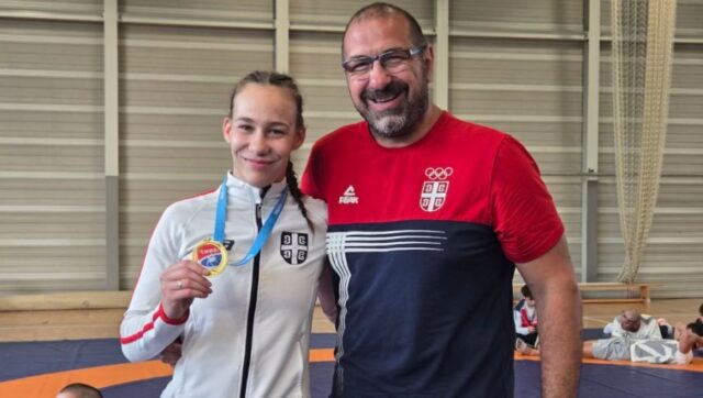 TROFEJ JADRANA Zenska rvacka reprezentacija Srbije do 20 godina osvojila.jpg