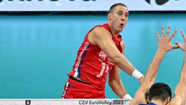 Atanasijevic Se Radovao Odbojkasi Olimpijakosa U Prvom Mecu Plej Ofa Lige.jpg