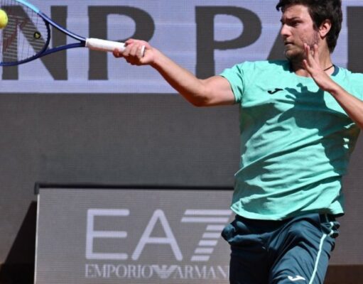FENOMENALNE VESTI ZA SRPSKI TENIS! Kecmanović pokorio Valensiju! Drugi pehar u dva dana! FENOMENALNE VESTI ZA SRPSKI TENIS Kecmanovic pokorio Valensiju Drugi pehar.jpg