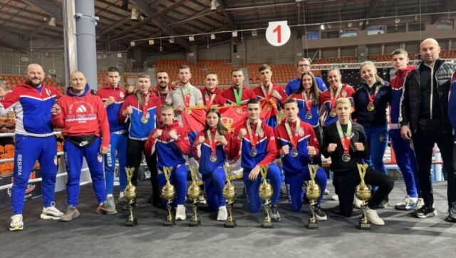 Evropski Kup U Bugarskoj Srpski Kik Boks Reprezentativci Osvojili 12 Medalja.jpg