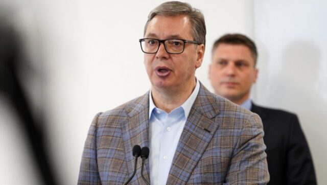 ALEKSANDAR VUCIC PREDLOZIO Zvezda i Partizan zajedno na Nacionalnom stadionu.jpg