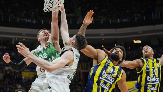 FENERBAHCE JE NA FAJNAL FORU Branilac titule napravio brejk protiv Zalgirisa.jpg