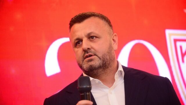 Novo-rukovodstvo-na-Malom-Kalemegdanu-Zvezda-izabrala-Skupstinu-i-predsednika.jpg Novo rukovodstvo na Malom Kalemegdanu Zvezda izabrala Skupstinu i predsednika.jpg