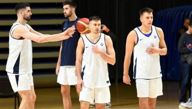 KAKAV-POTEZ-SVETISLAVA-PESICA-Asim-DJulovic-novi-kosarkaski-reprezentativac-Srbije.jpg Kakav Potez Svetislava Pesica Asim Djulovic Novi Kosarkaski Reprezentativac Srbije.jpg