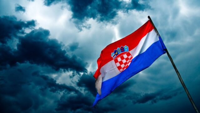 Velika drama legendarnog hrvata zatrpala lavina helikopterom ga izvlacili spasioci.jpg
