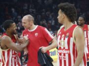 „Jadnik“! Legendarni trener zatečen nakon katastrofalne partije košarkaša Crvene zvezde Jadnik Legendarni trener zatecen nakon katastrofalne partije kosarkasa Crvene zvezde.jpg