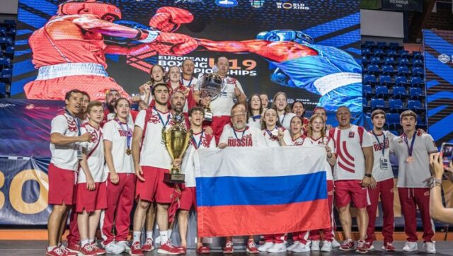 BUDUCNOST-EVROPSKOG-BOKSA-BLISTA-Mlade-snage-odusevile-Brovila-Bespucina-Borovcanina.jpg BUDUCNOST EVROPSKOG BOKSA BLISTA Mlade snage odusevile Brovila Bespucina Borovcanina.jpg