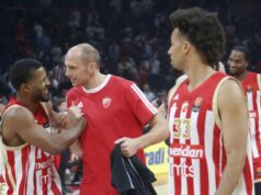 „Jadnik“! Legendarni trener zatečen nakon katastrofalne partije košarkaša Crvene zvezde Jadnik Legendarni trener zatecen nakon katastrofalne partije kosarkasa Crvene zvezde.jpg