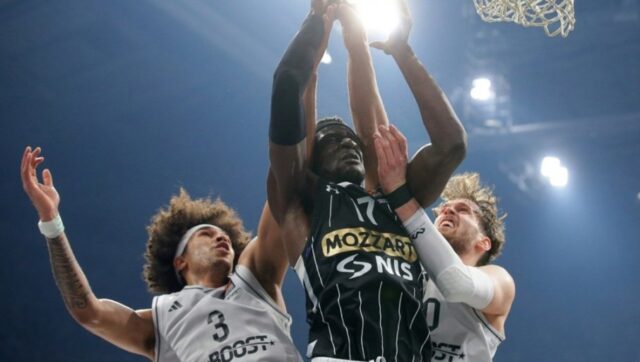 Olimpijakos doveo veliko pojacanje doskorasnji kosarkas pariza obukao crveno beli dres.jpg