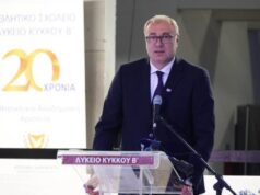 ISTORIJSKA POSETA : Predsednik Kipra uručio priznanje Željku Tanaskoviću za globalni razvoj školskog sporta ISTORIJSKA POSETA Predsednik Kipra urucio priznanje Zeljku Tanaskovicu za.jpg