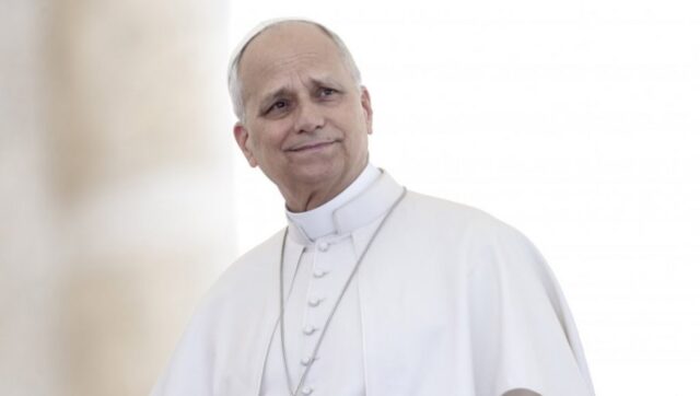 Papa Lav ugostio fudbalere Intera.jpg